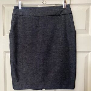 EXPRESS Skirt Size 6 Charcoal color Women's Skirt never worn NEW without tags